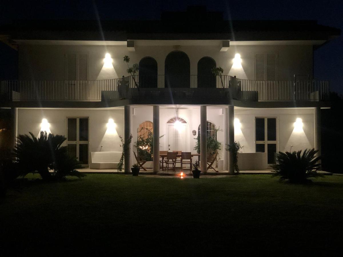 Casa Blanca B&B Latina Eksteriør bilde